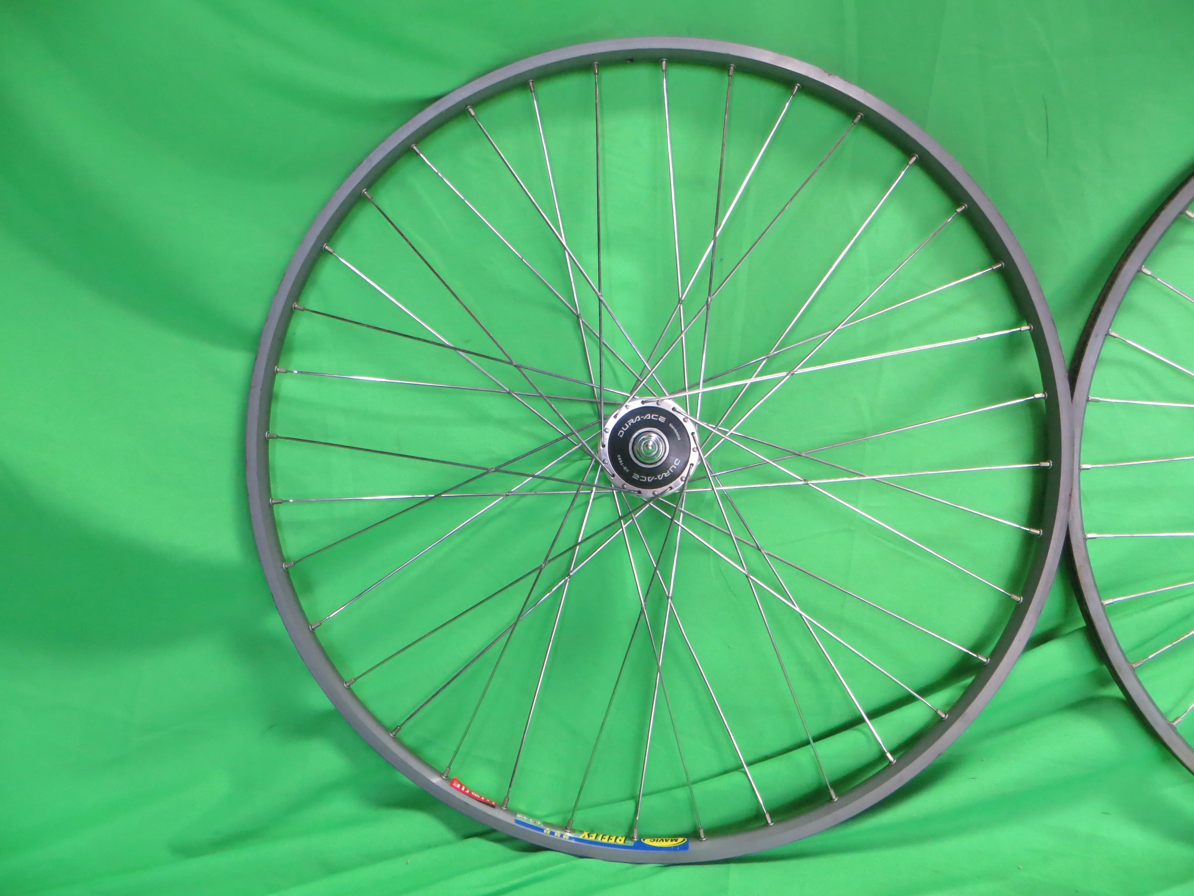 Mavic Reflex 700c Tubular Rims, Shimano Dura Ace HB-7600 NJS hubs 36H 120mm (26021502) - Image 2