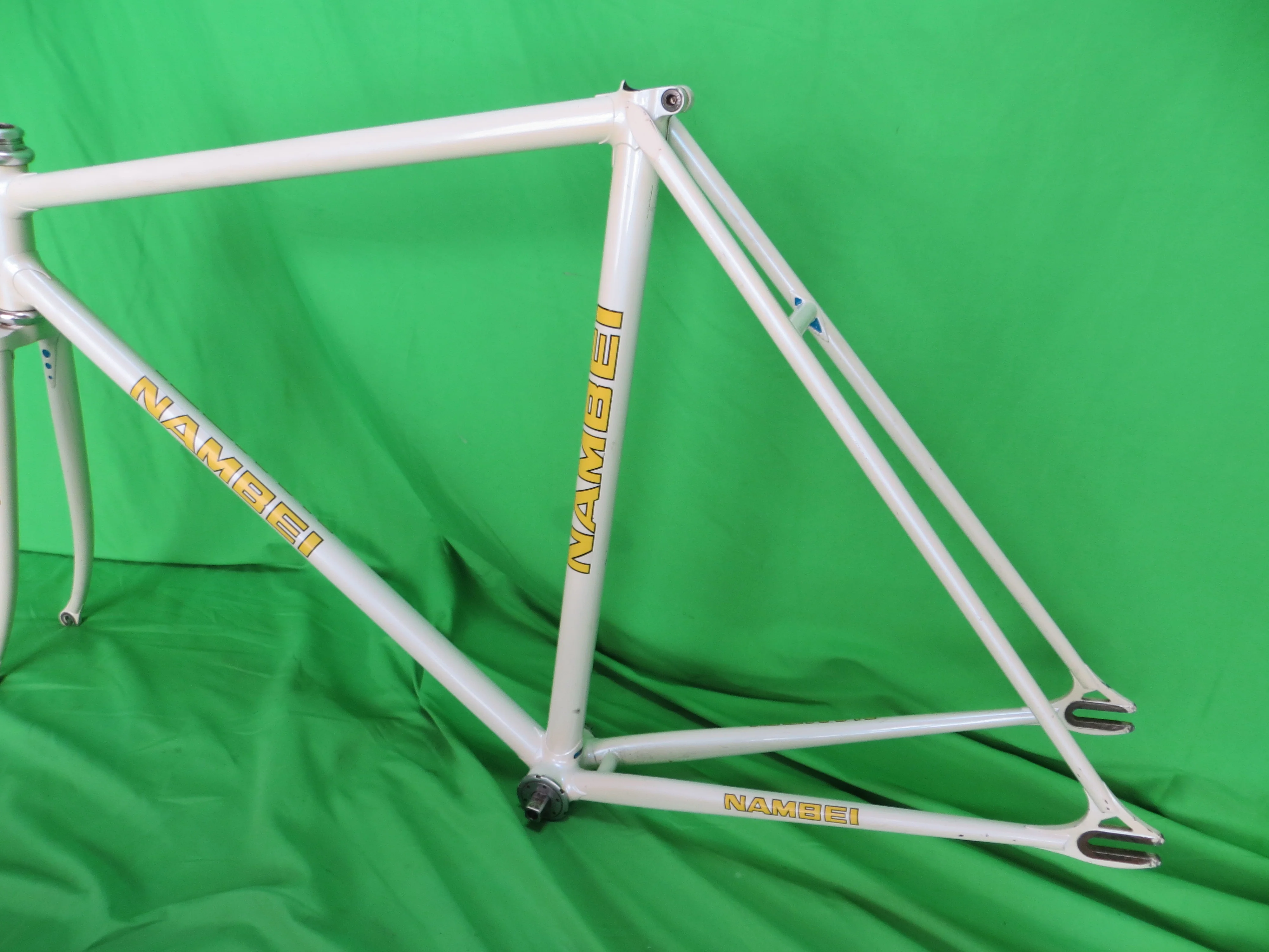 NAMBEI // White // 52cm - Image 8