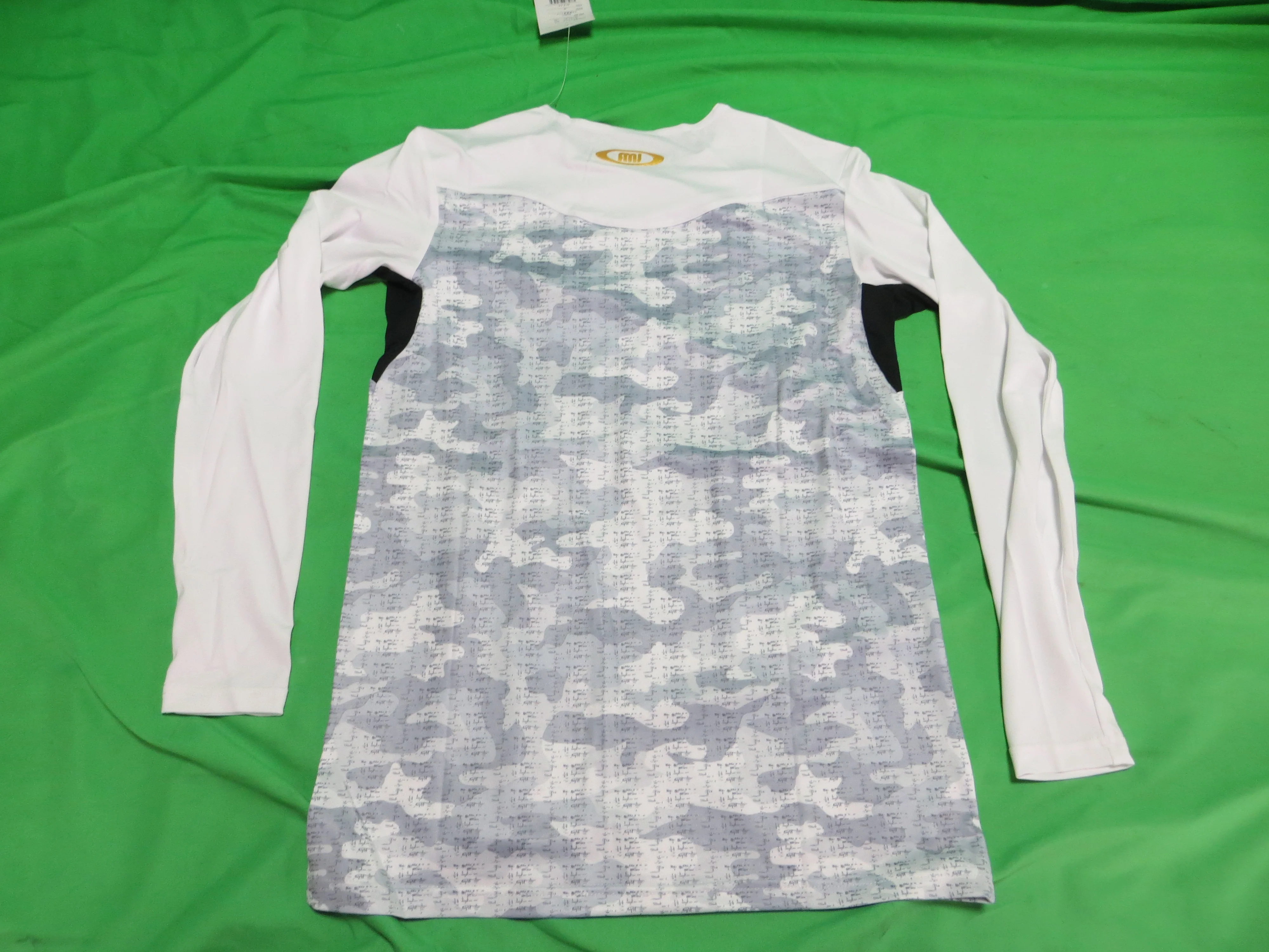 Never Used ActiveM Japan Long Sleeve Jersey Japanese S Size (American SS) - Image 2