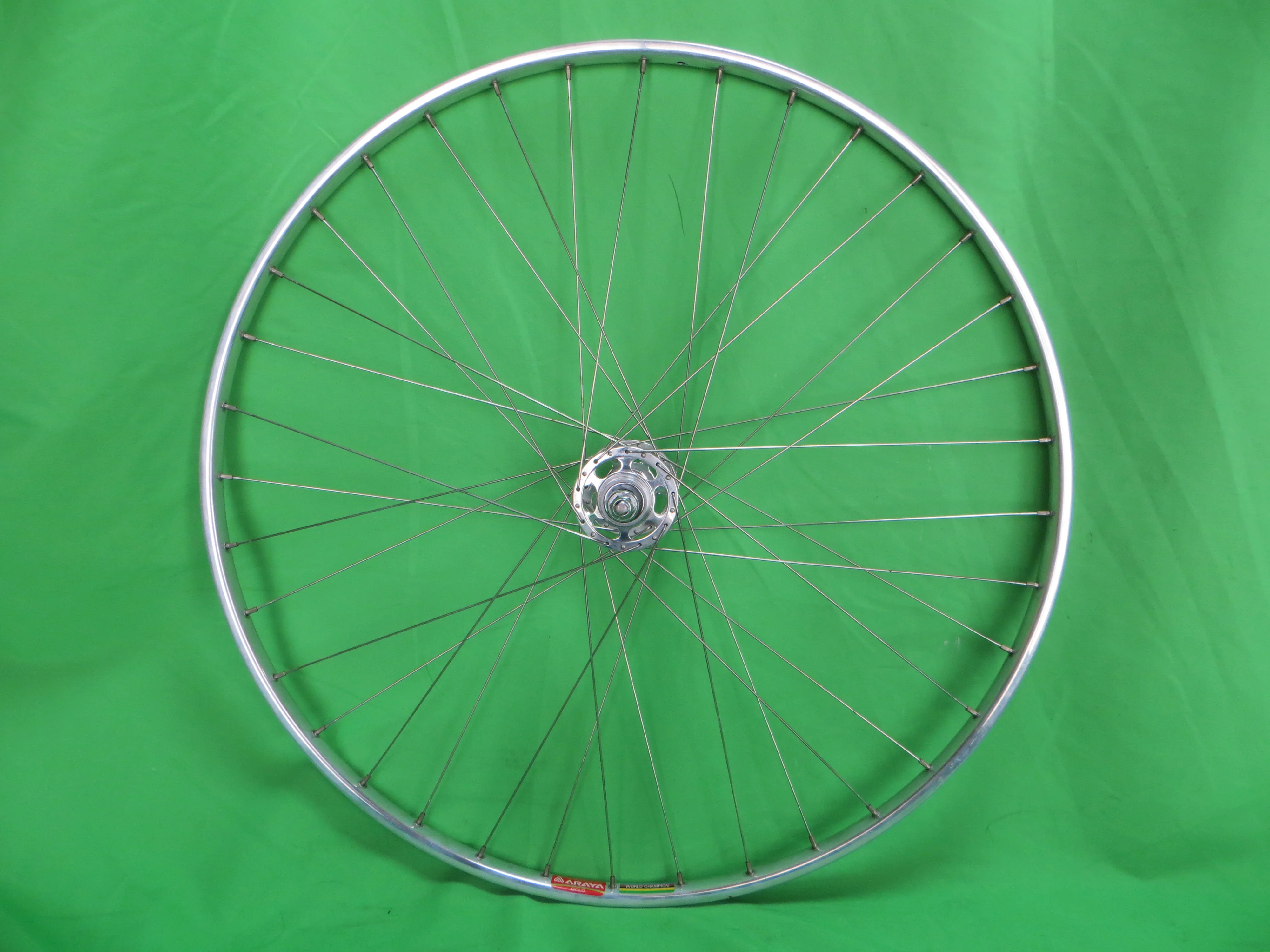 Never Used Araya Gold World Champion 16B NJS 700c Tubular Rim, SunShine Professional 36H 110mm NJS Rear Hub (25111802)