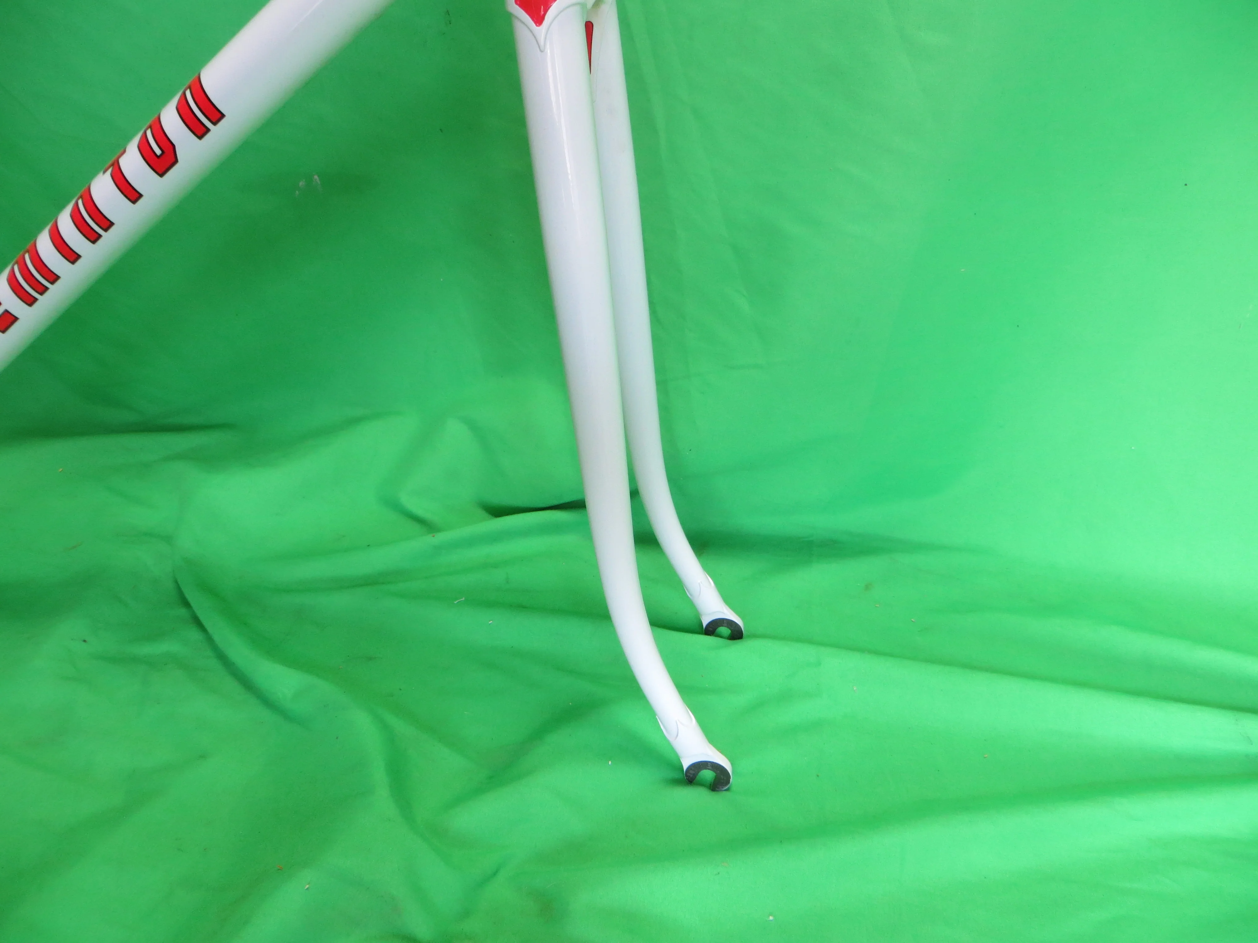 Never Used REMINTON // White 1997 // 51.5cm - Image 13