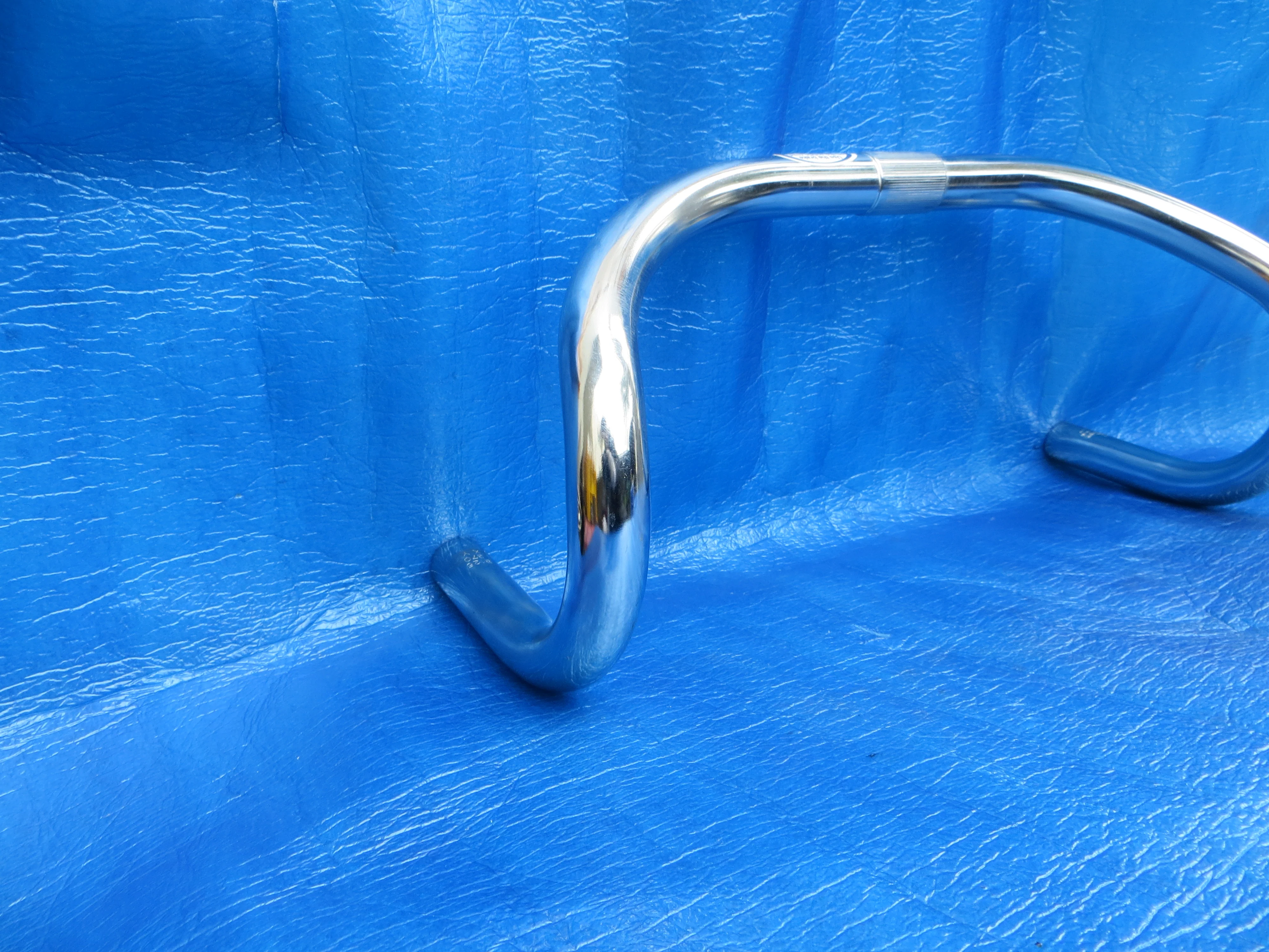 Nitto B125 Steel 37cm NJS Approved Handlebar (25011619) - Image 2