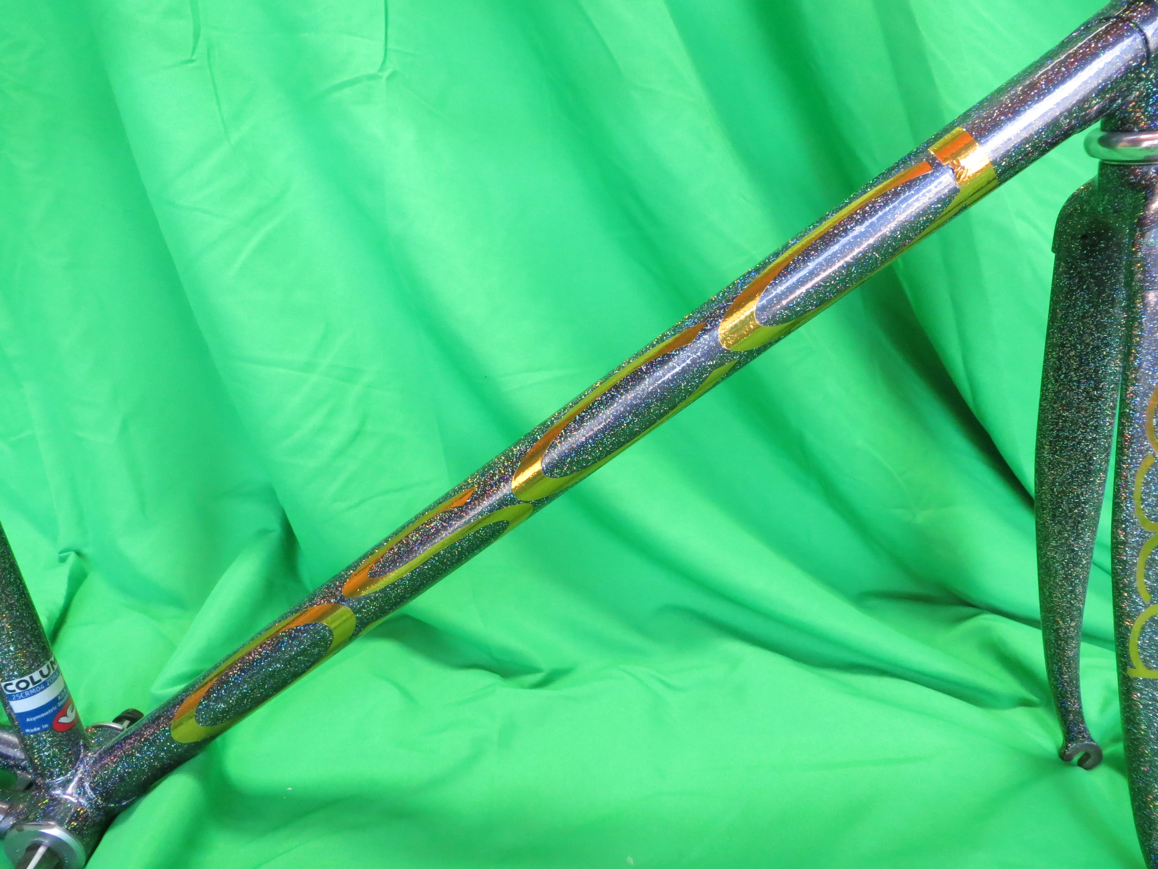OSCA Columbus Max Fork / Zona // Black with Super Rainbow Flake // 53cm - Image 13