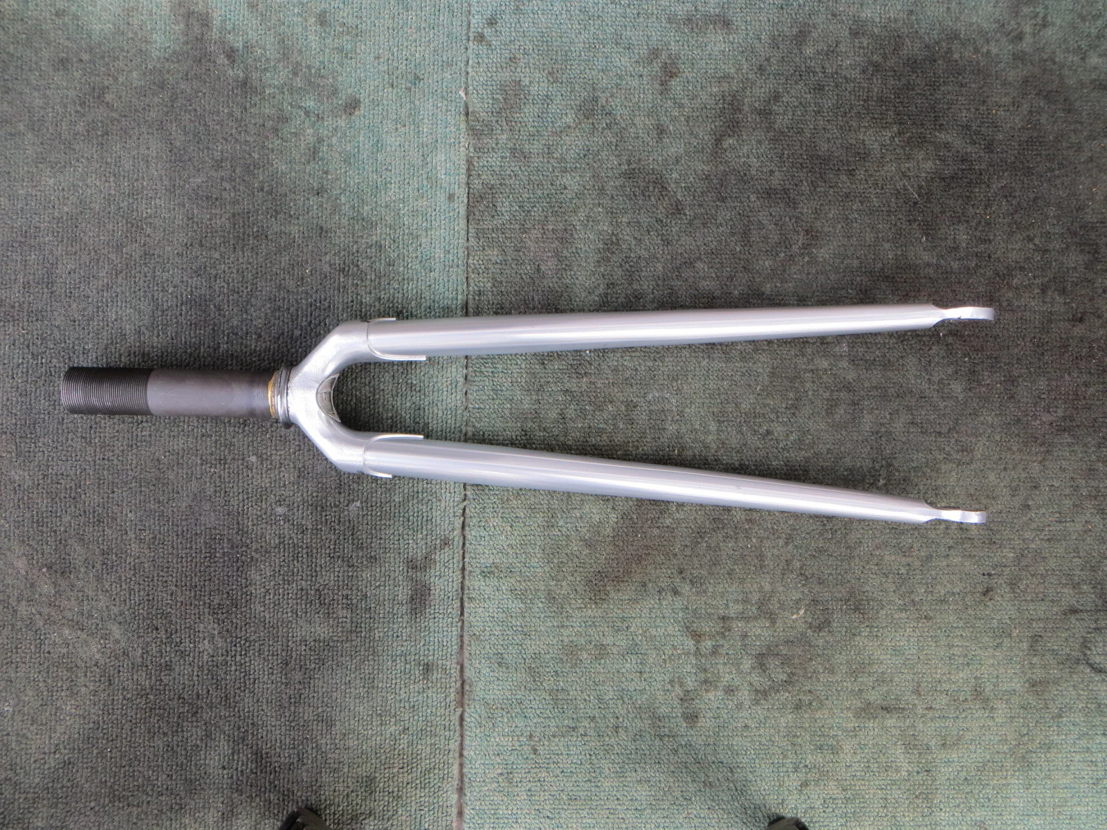 Osca Front Fork 114mm Steering Column Length / 9mm Axle Slot
