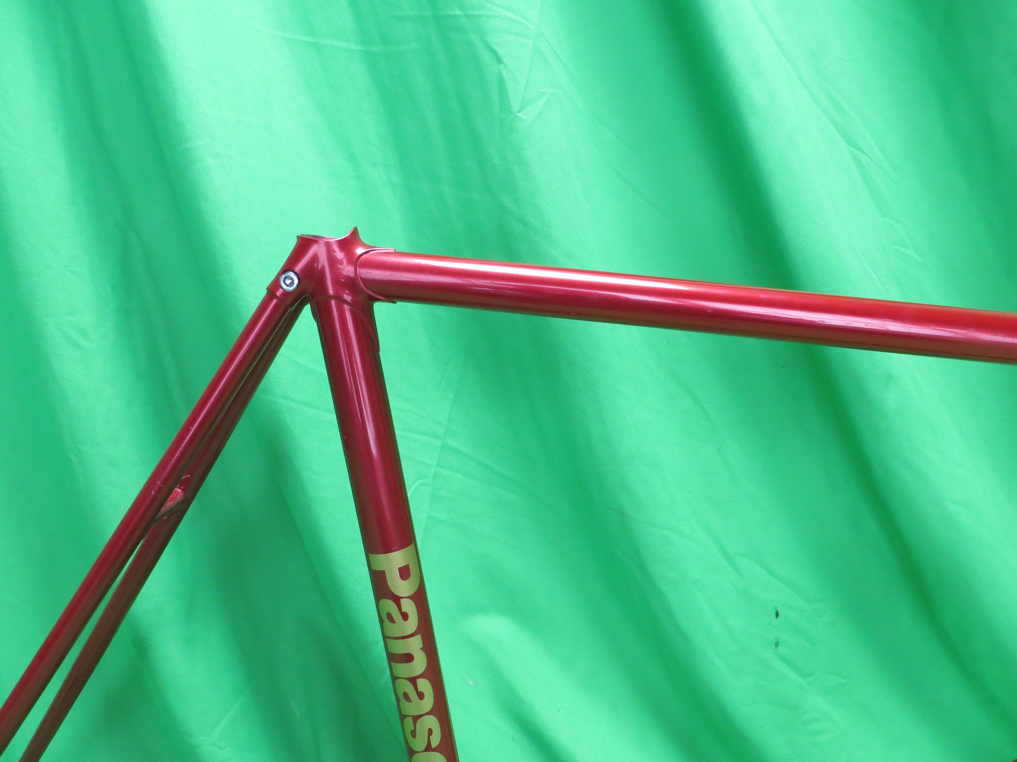 PANASONIC // Red Metallic // 54.5cm - Image 12