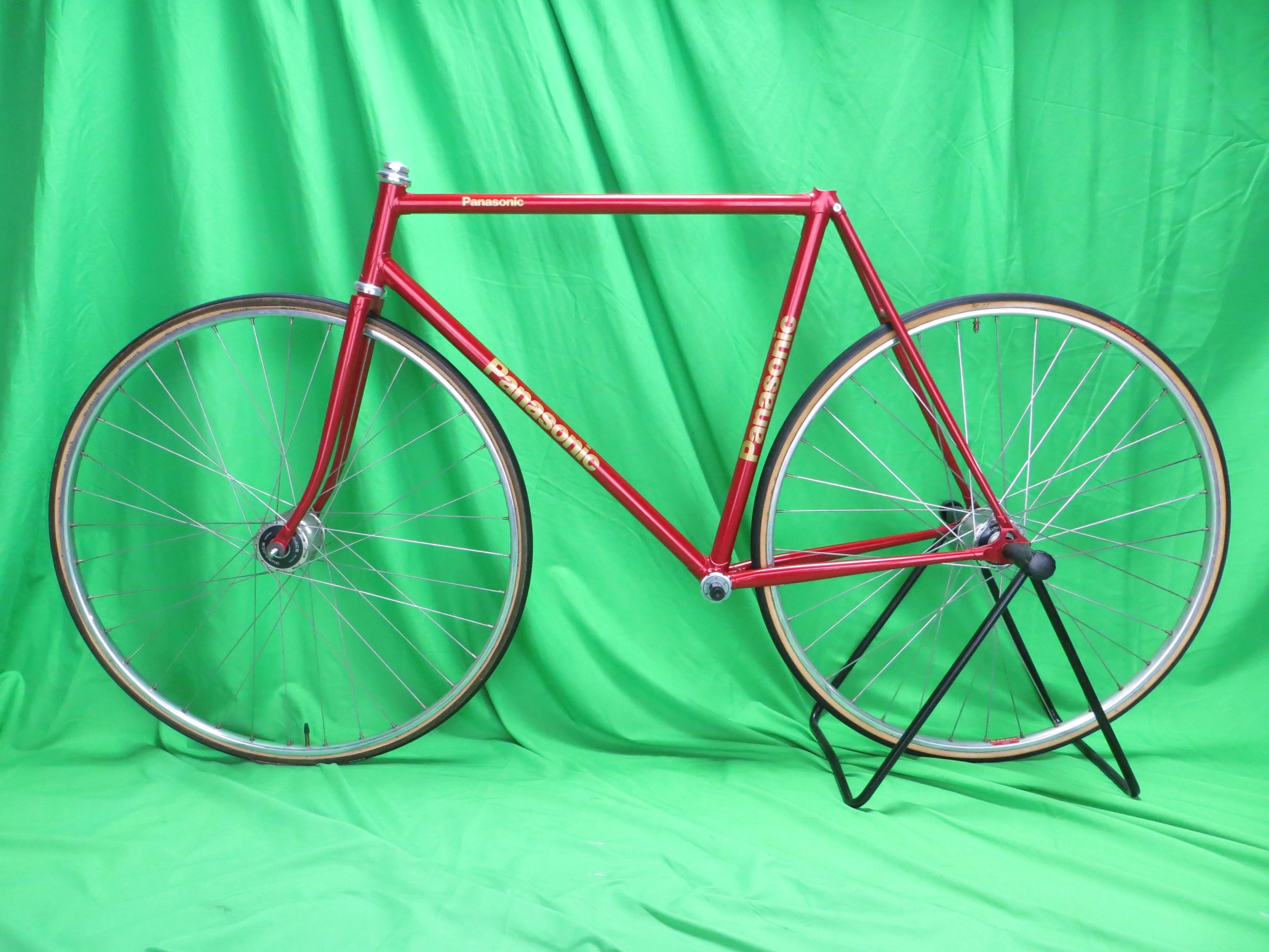 PANASONIC // Red Metallic // 54.5cm - Image 16