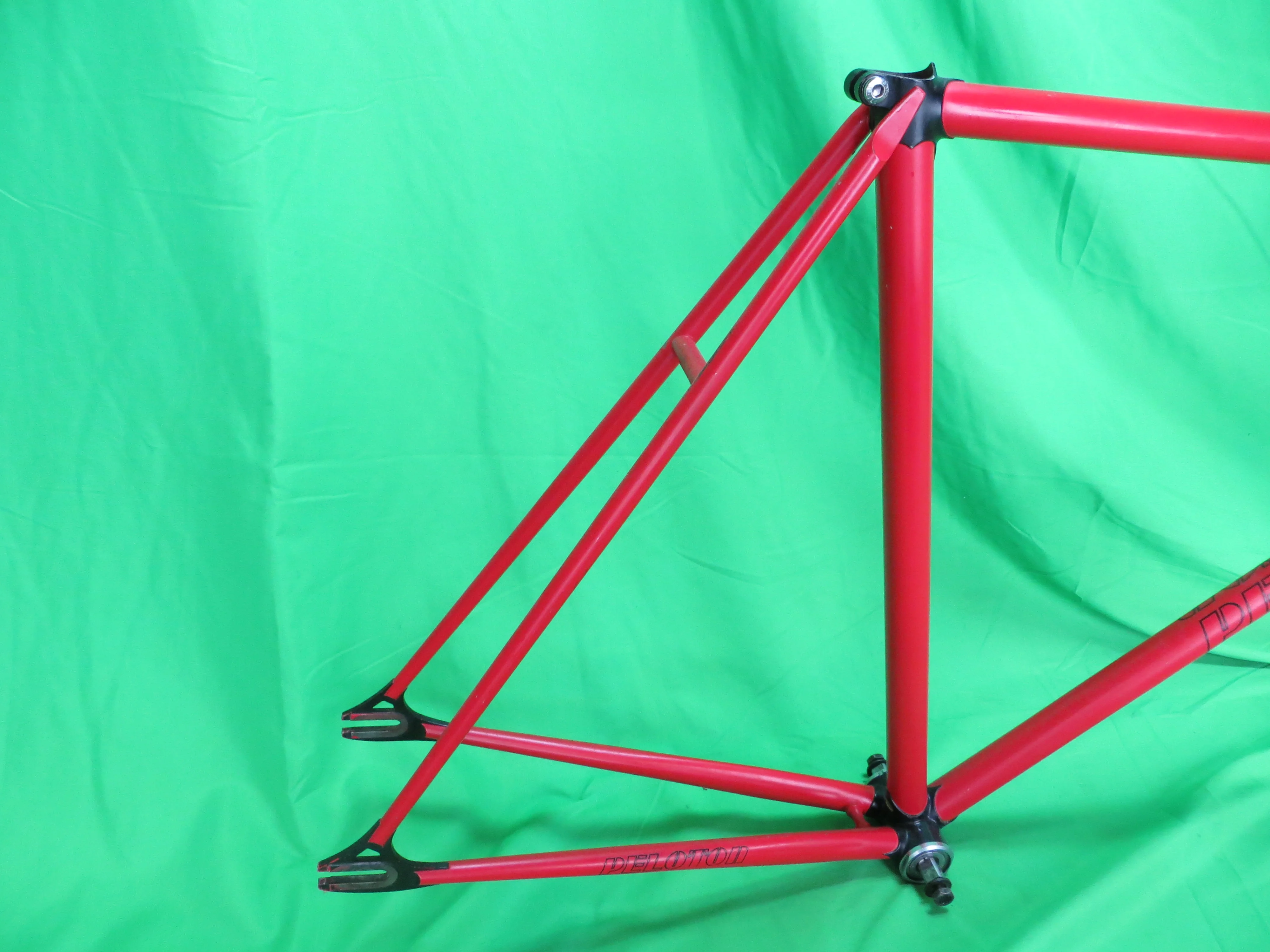 PELOTON // Matte Red / Black Lugs // 54cm - Image 15