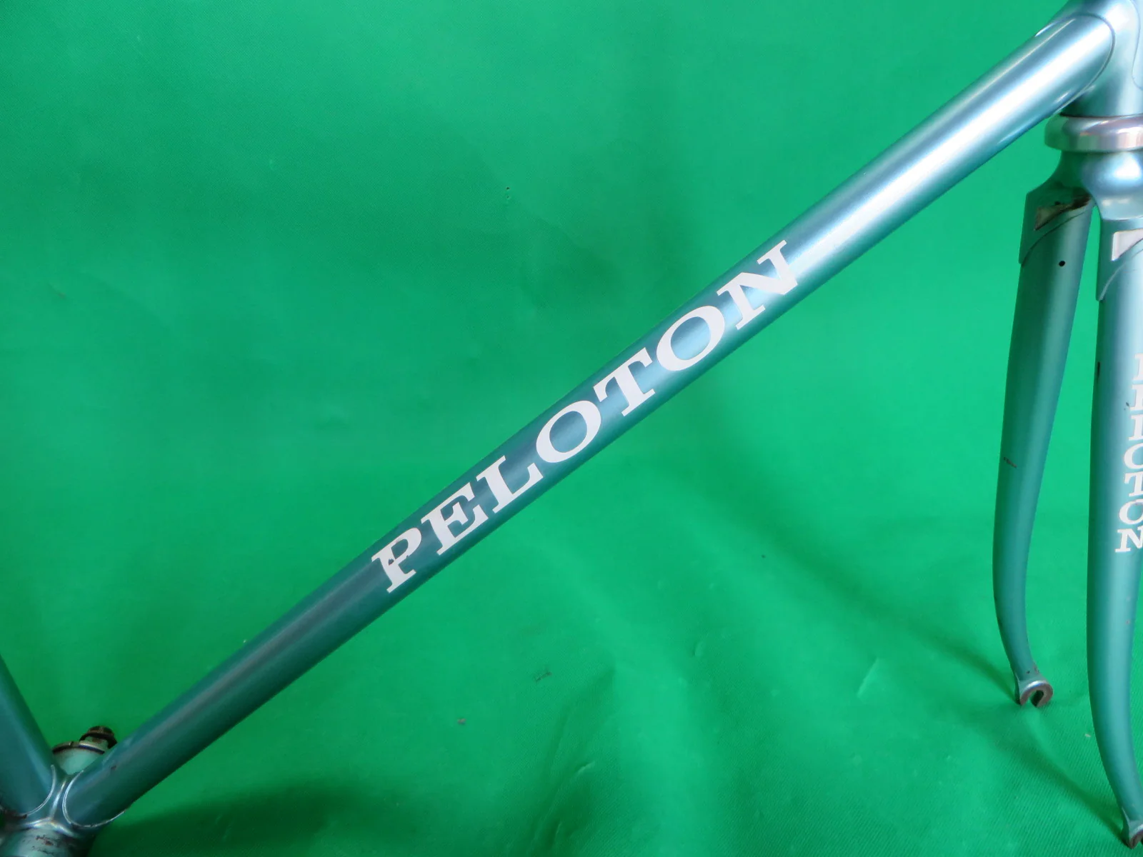 PELOTON // Metallic Sky Blue // 53.5cm - Image 13