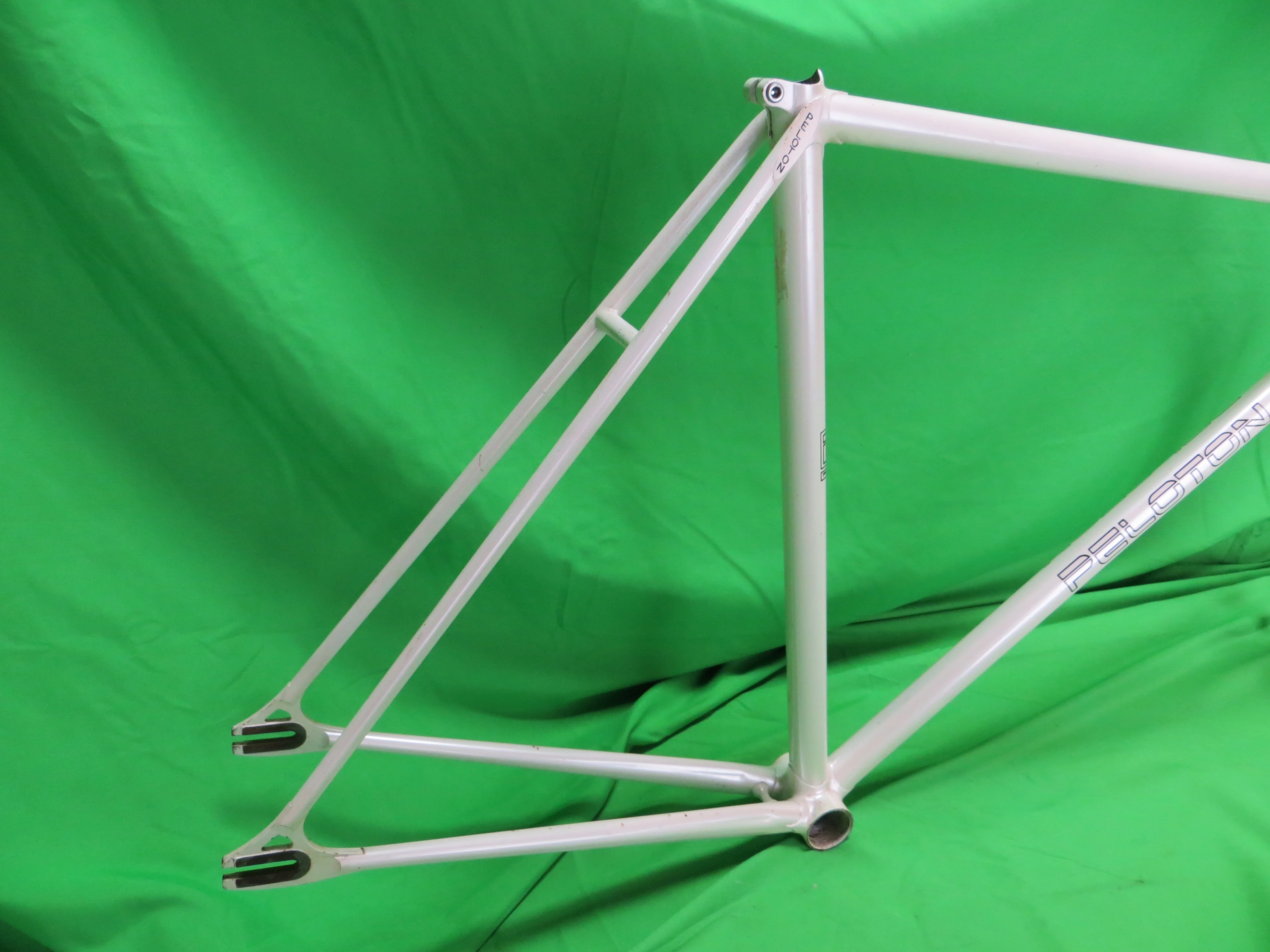 Vintage PELOTON // White // 52cm - Image 15