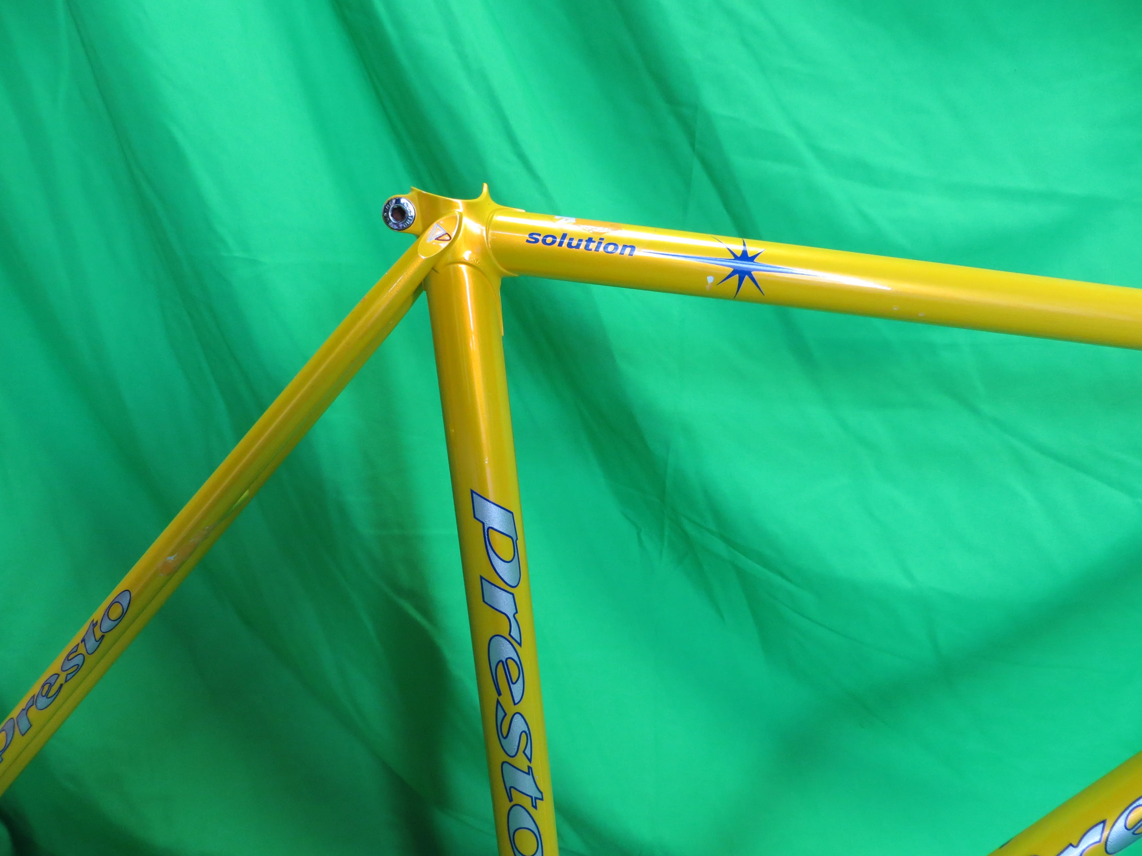 Peloton // Yellow Metallic // 50.5cm - Image 12