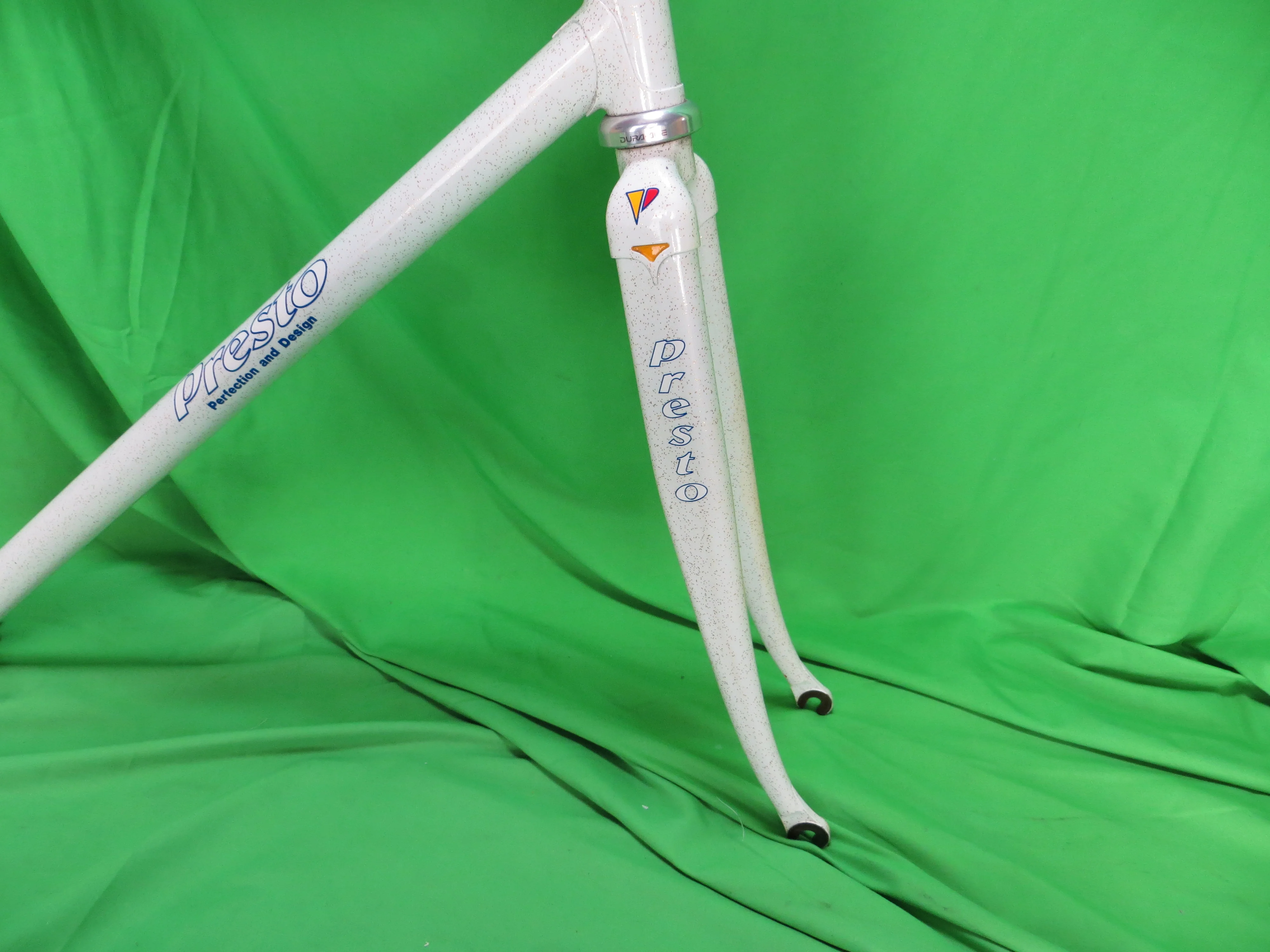 Presto Columbus Max Fork// White with Gold Flake // 50.5cm - Image 10