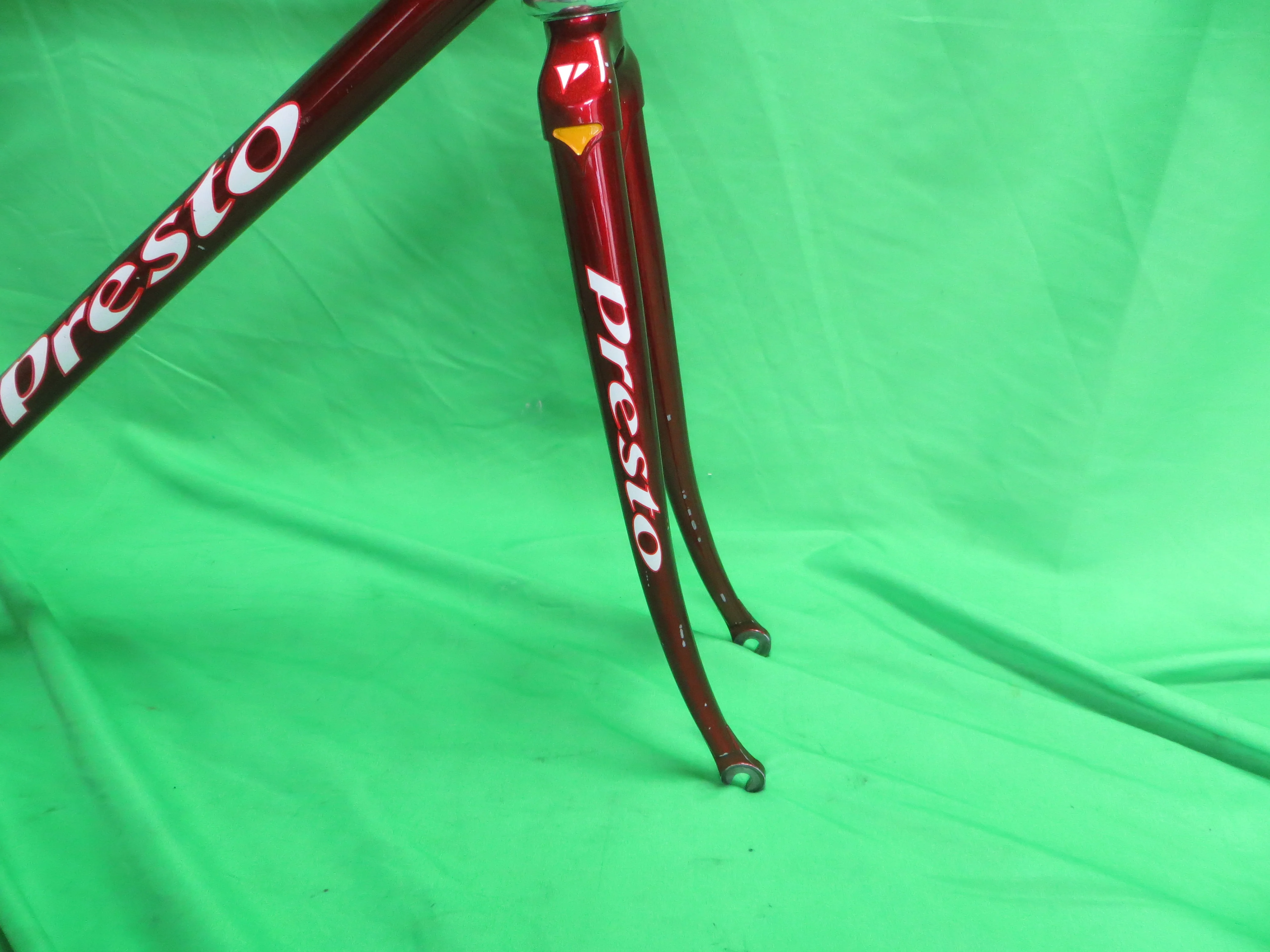 PRESTO // Deep Red Metallic // 50cm - Image 10