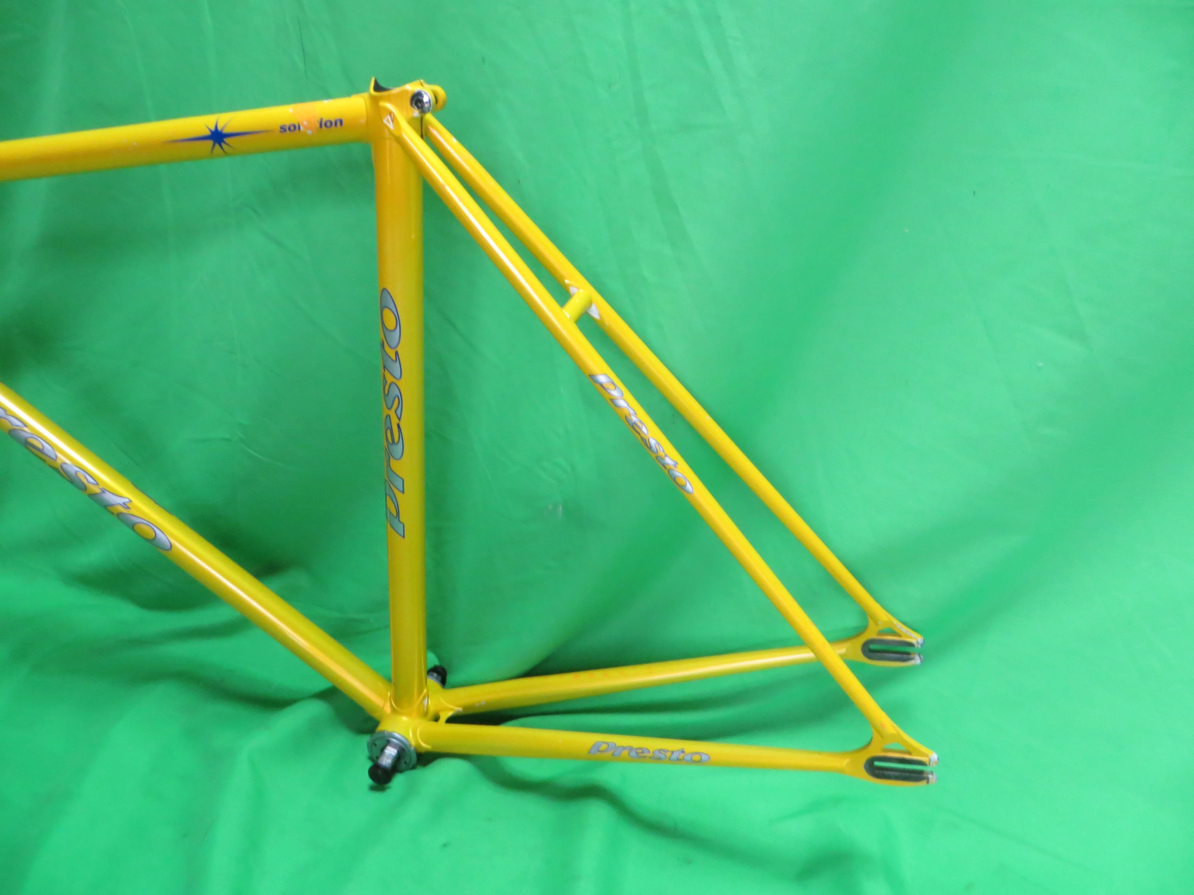 Presto // Yellow Metallic // 50.5cm - Image 8
