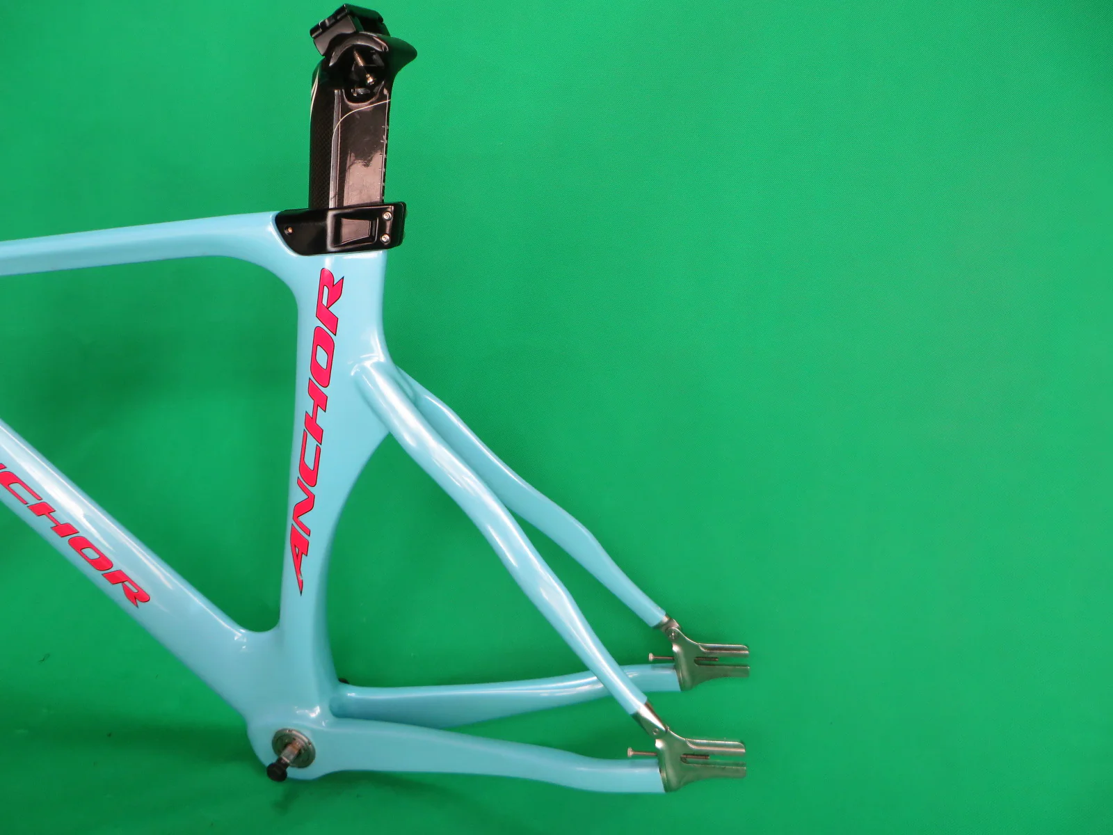 Rare! Anchor TR8 Carbon // White / Light Blue Fade // 50cm NJS Approved - Image 8