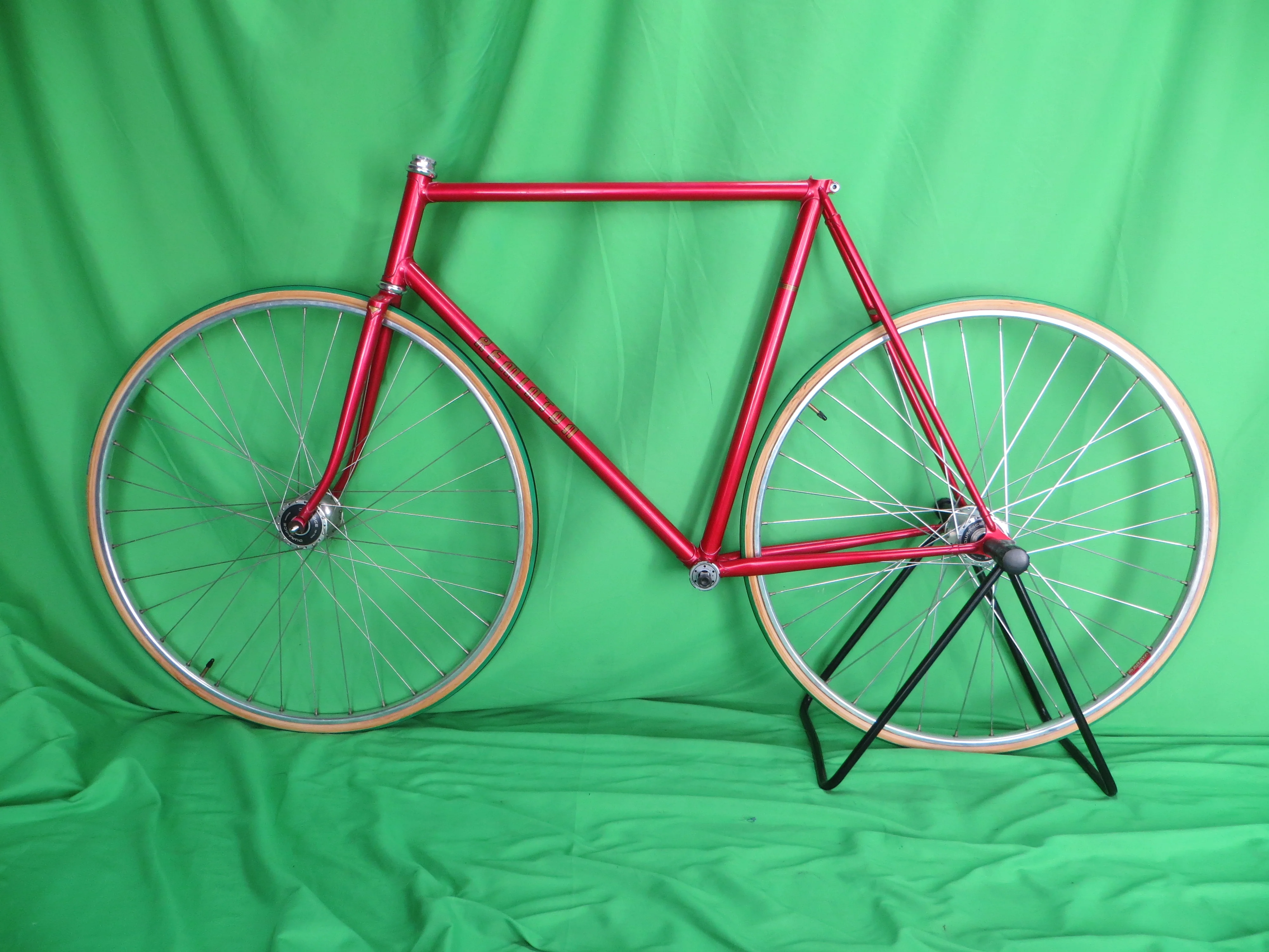 Reminton // Pinkish Red Metallic // 56cm - Image 17