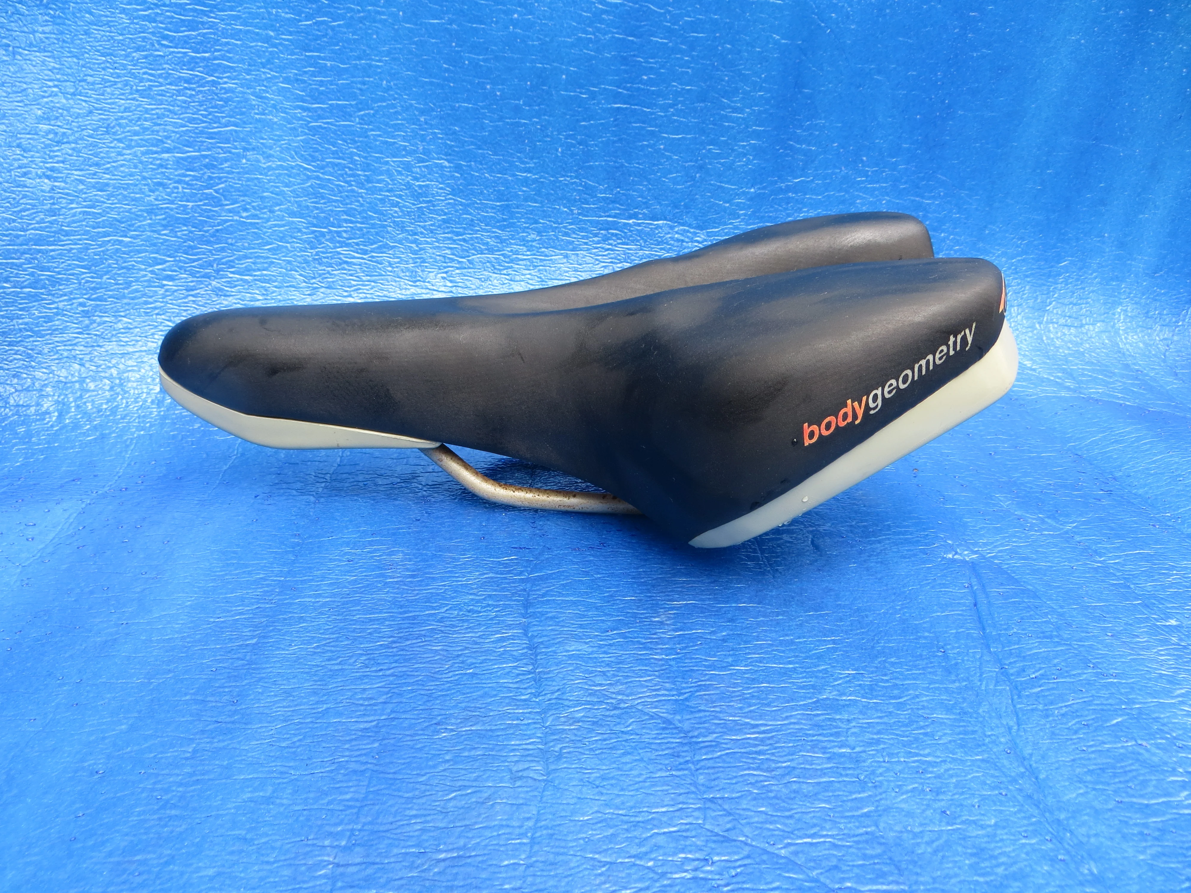 Specialized Body Geometry 44mm Ppadded Saddle Non NJS (24100942) - Image 3