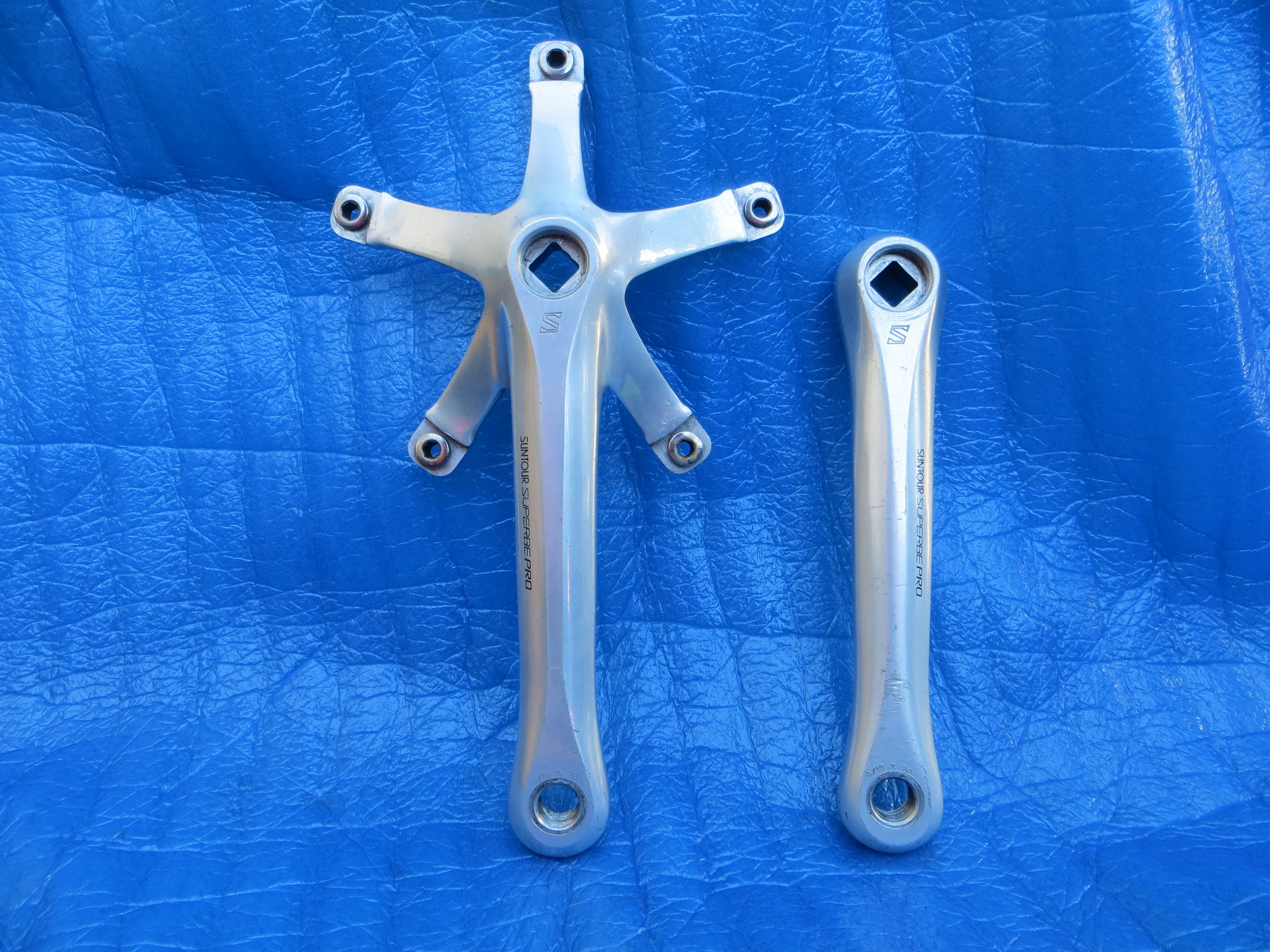 Suntour Superbe Pro 144BCD 170mm NJS Crank Set (25121603)
