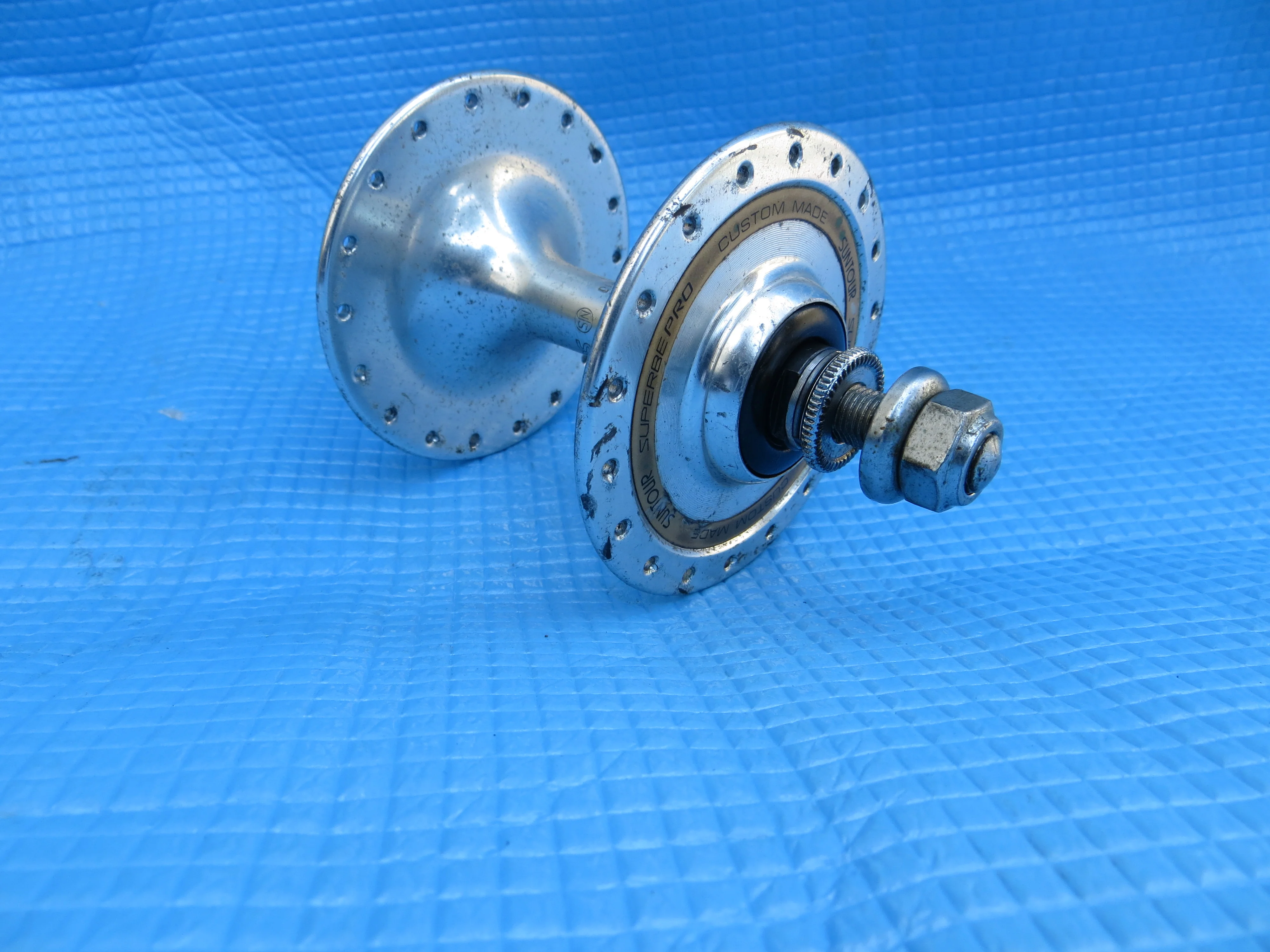 Suntour Superbe Pro 36H NJS Front Hub 8mm Axle (23030802) - Image 2