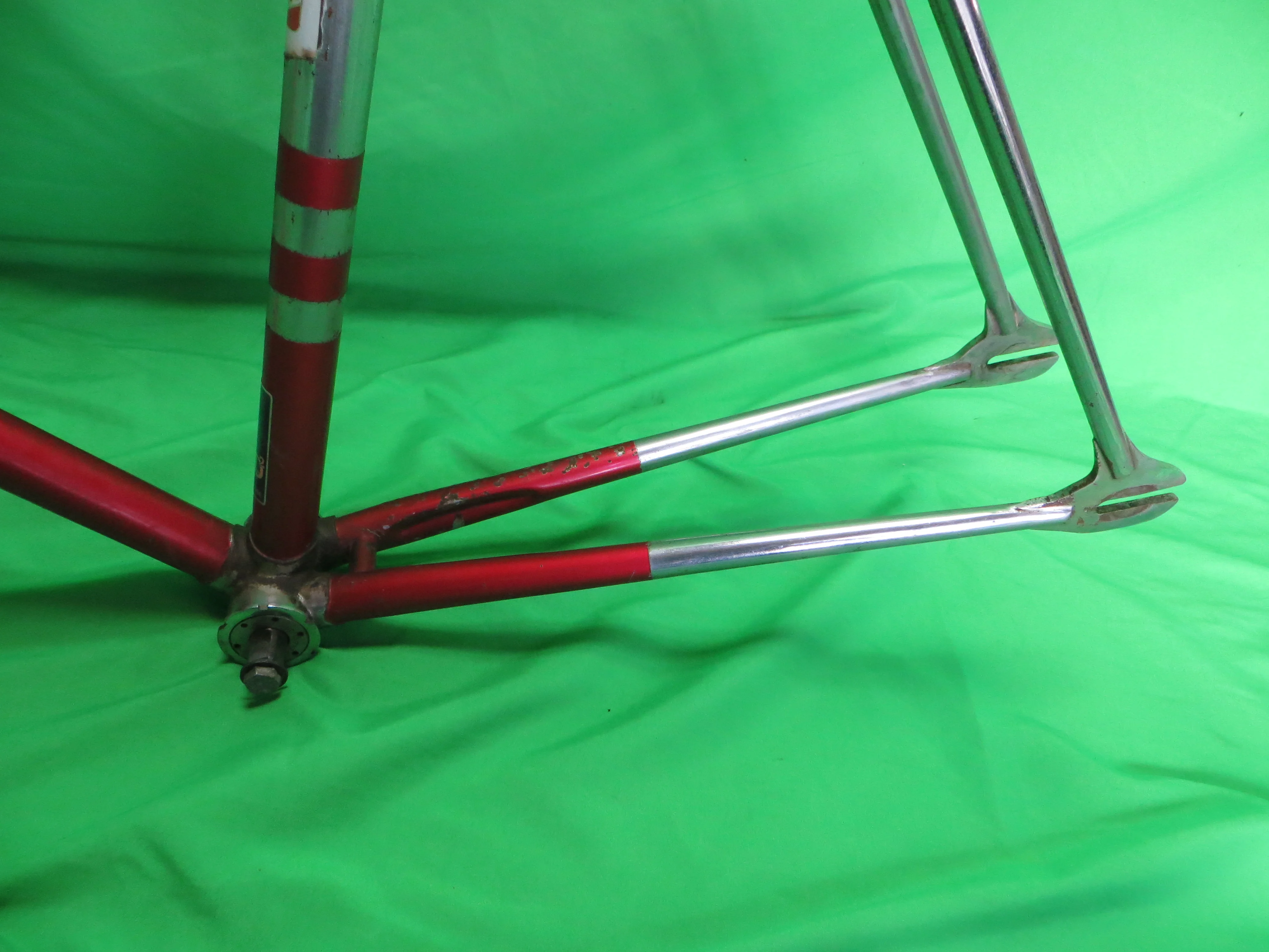 Super Rare! Vintage 1973 Katakura Silk // Candy Red/ Chrome Plated // 51cm - Image 10