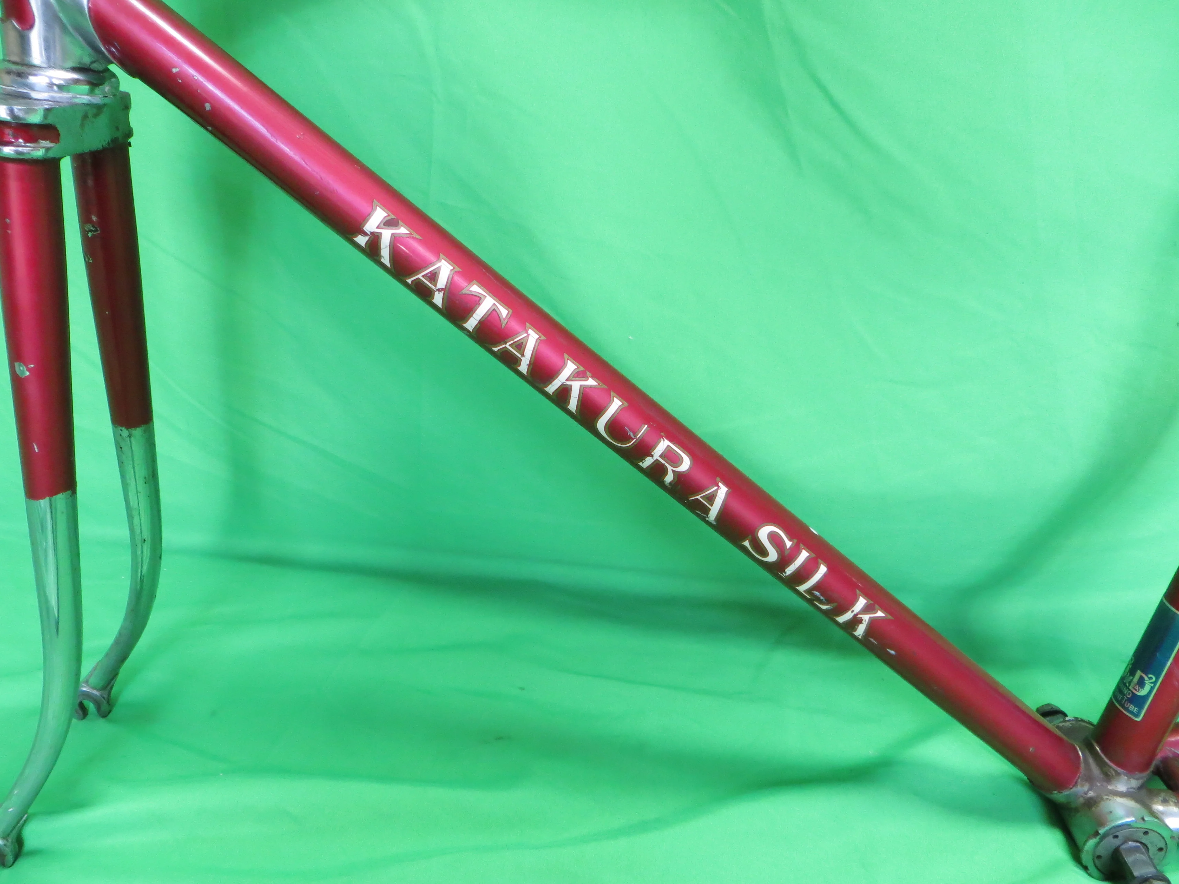 Super Rare! Vintage 1973 Katakura Silk // Candy Red/ Chrome Plated // 51cm - Image 7