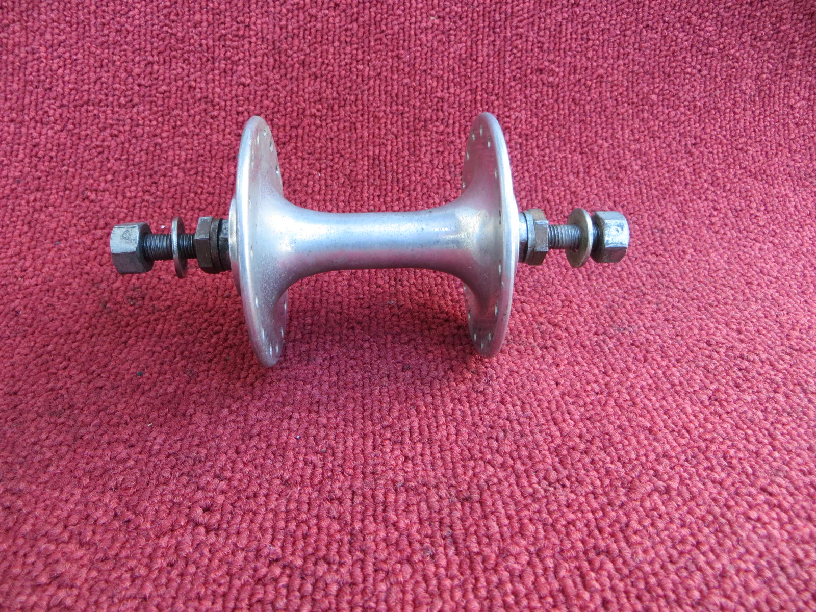 Vintage Suzue Track 120mm Hubs 32H (18031216) - Image 4