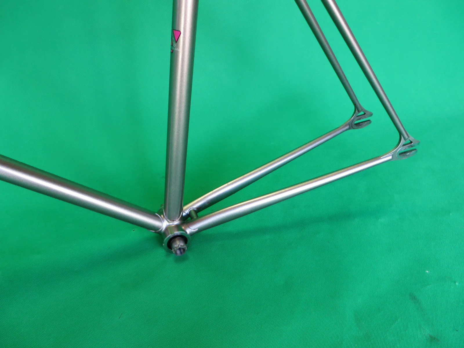 VIVALO // grey-silver 2002 // 51cm - Image 5