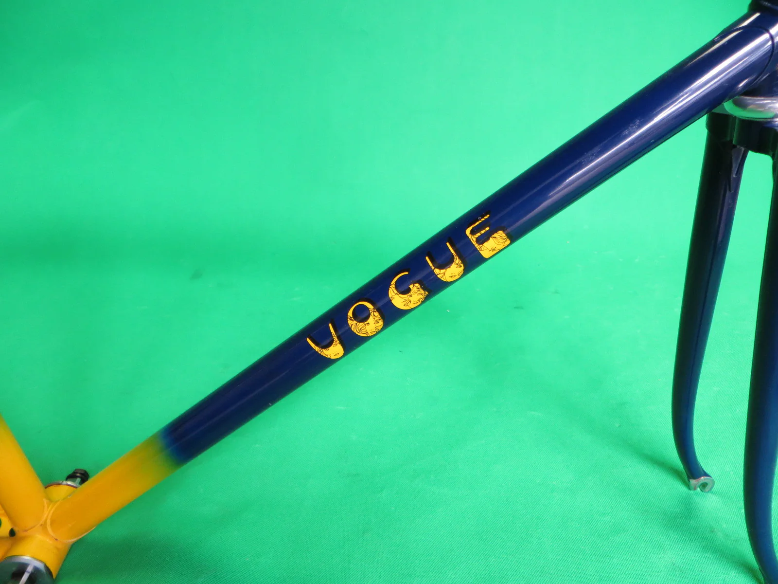 VOGUE // dark blue + yellow fade // 51cm - Image 13