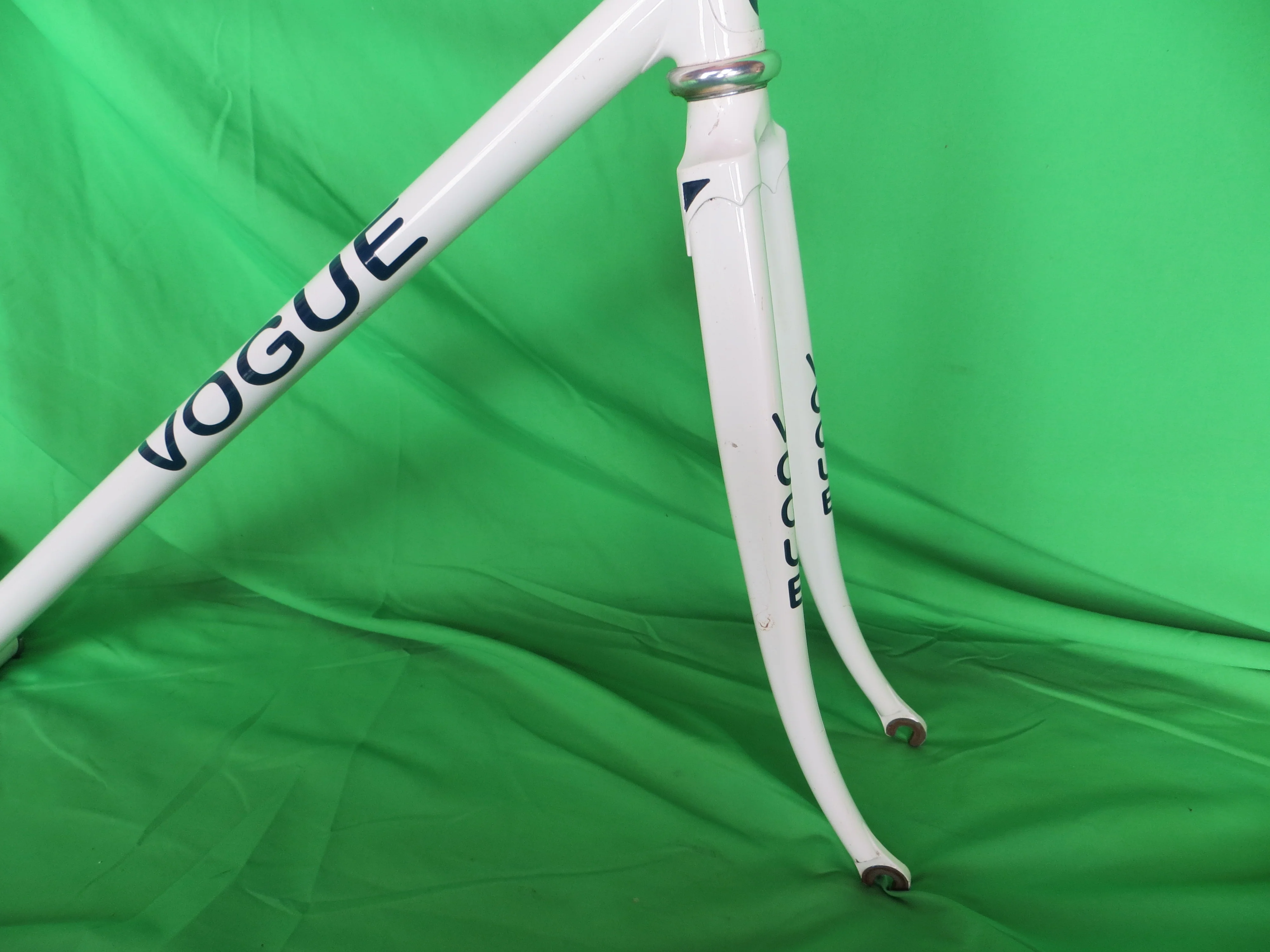 VOGUE // White // 50cm - Image 10