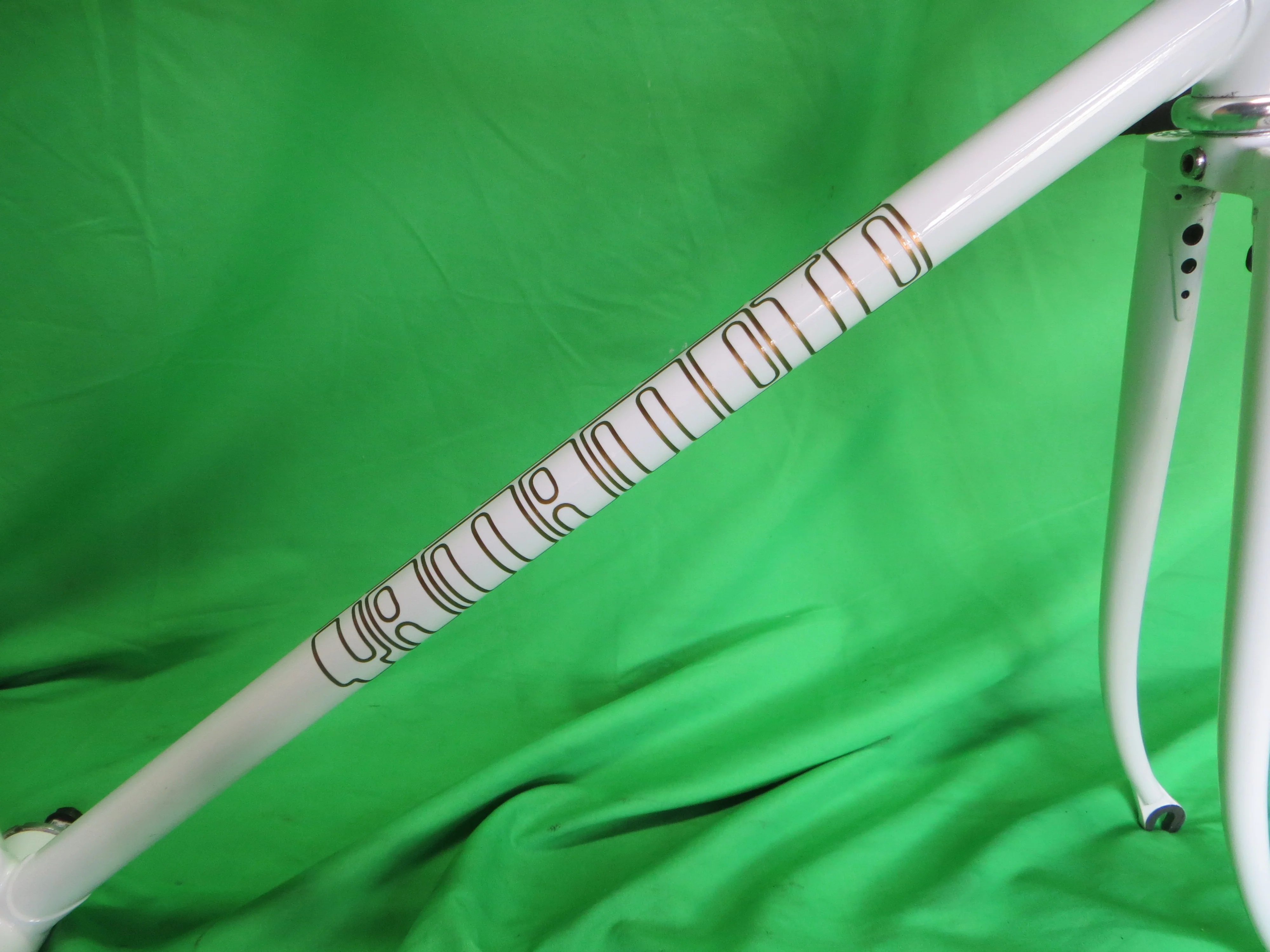 Yamamoto Drilled For Brakes // White // 53.5cm + Shiamano 105 Brakes - Image 18