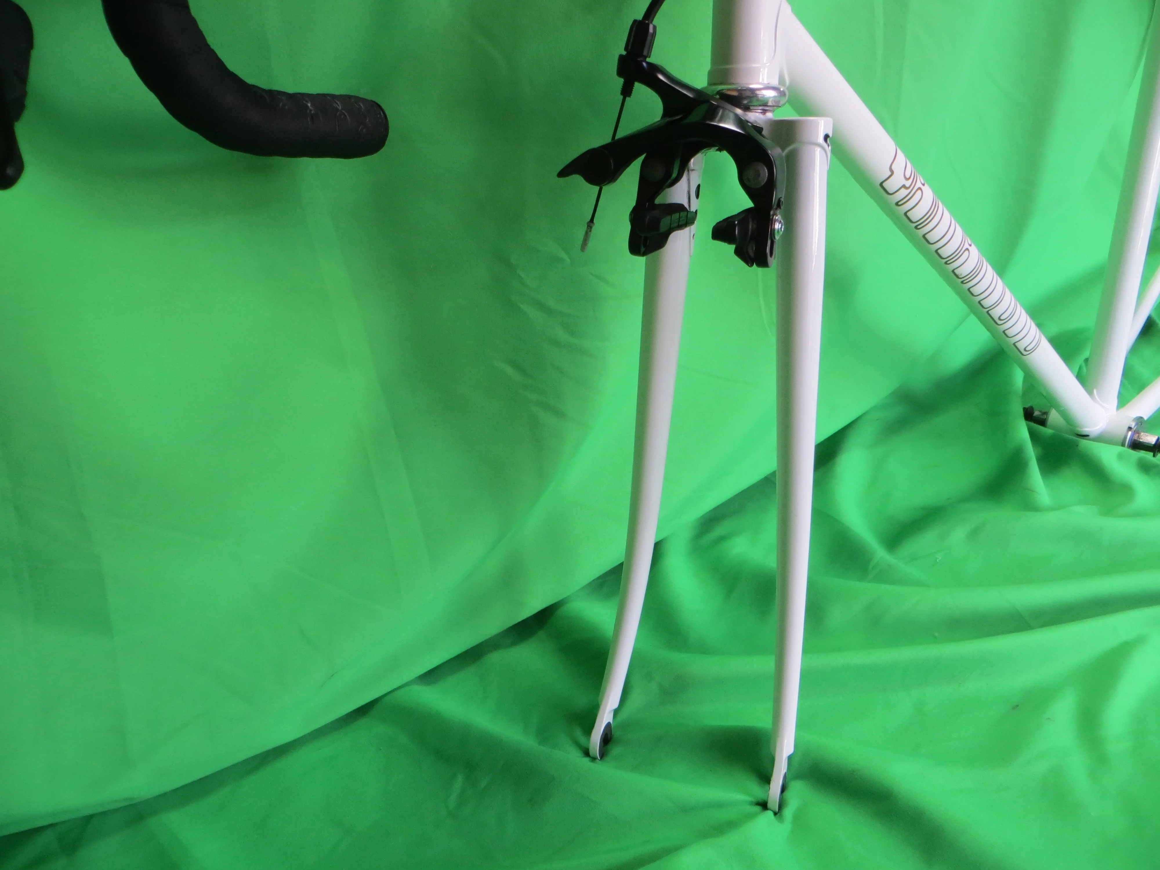 Yamamoto Drilled For Brakes // White // 53.5cm + Shiamano 105 Brakes - Image 4